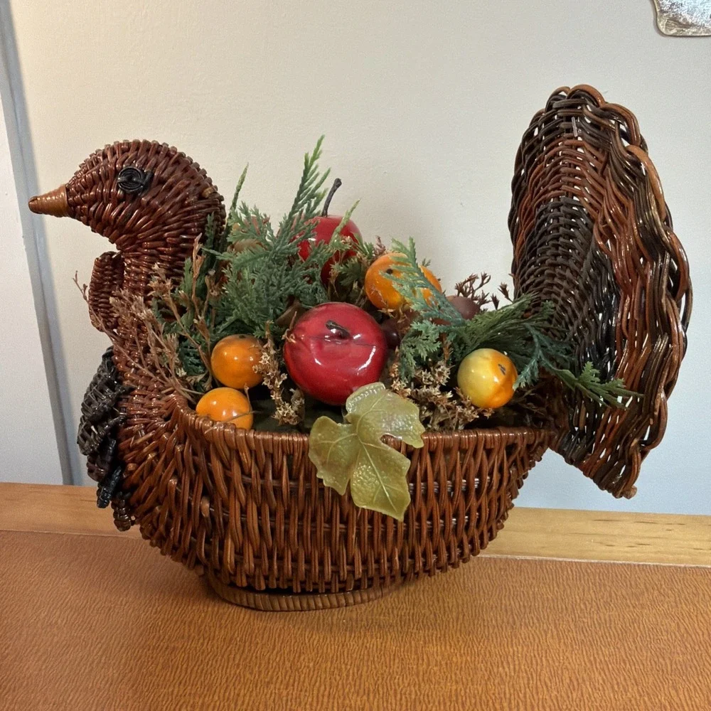 Vintage Wicker Turkey Woven Rattan Bread Basket Planter Farmhouse Country Filled